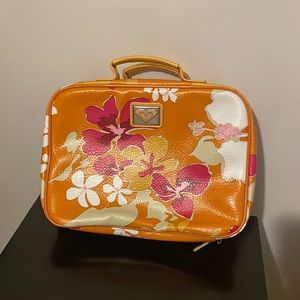 Roxy makeup toiletry luggage bag